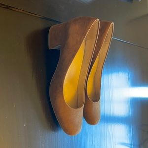 Naturalizer size 9.5 heels